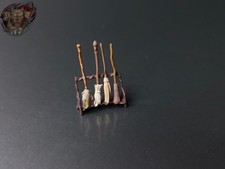 1/87 Hexe Hexenbesen Ständer 4 Besen Wald Diorama Halloween Grusel Horror HO H0