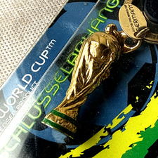 Fifa WM 2006 Deutschland Schlüsselanhänger Pokal Fussball OVP NEU Rarität