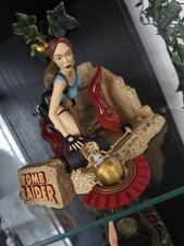 Tomb Raider Lara Croft Figur