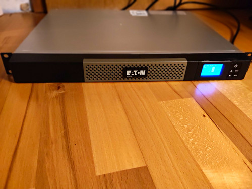 Eaton 650 usv - eaton,