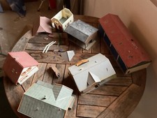 Kibri - Bauernhaus - Fahrzeughalle - Bahnhof - Fahrzeughalle - Wohnhaus -  1:87 