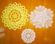 3 versch, Deckchen Untersetzer rund, gehäkelt, gelb/weiß