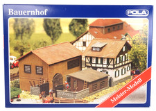 Pola H0 819 Bausatz Bauernhof