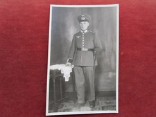 Soldat mit Waffenrock und