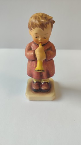 Hummel figur 477 - figur, flötenlied