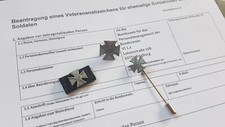 Bundeswehr Veteranenabzeichen Set Bandspange Pin Nadel Ordensspange mit Antrag