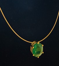 Niessing 750 Gold Collier, nat.,  Smaragd, c.a 17,1 Karat, Kolumbien, priv. 