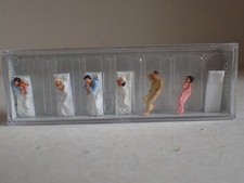 Preiser Reisende liegend für