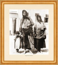 Zigeunerinnen in Orsova Kind