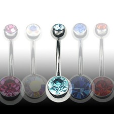 Bauchnabelpiercing mit