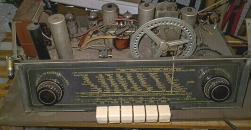 Röhrenradio chassis aus - chassis,