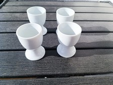 4 Weiße Eierbecher