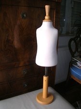 Schaufensterpuppe für Babys und Kleinkinder