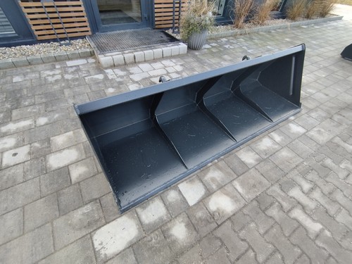 Frontladerschaufel 0 6m3 - 2,4m, 0,6m3