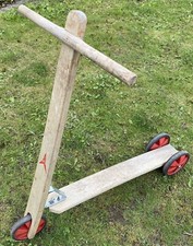 Tretroller Holz Roller