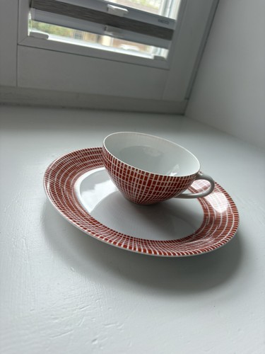 Tasse und dessertteller - tasse,