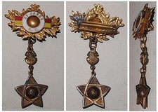 Emailliertes Abzeichen mit