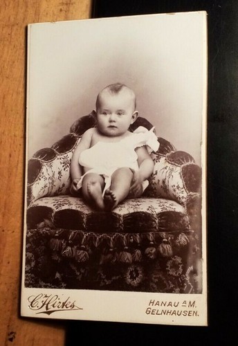 Sitting small child - sitting, baby/cdv