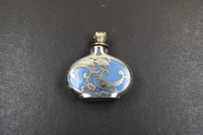 antikes Parfumflakon aus