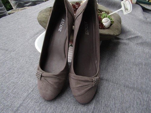 Ganz feiner lila ton - ton, schuhe