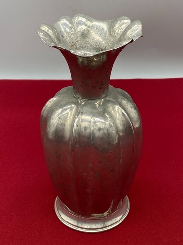 Alte vase aus metall - vase,