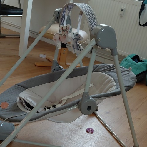Elektrische baby schaukel - elektrische, baby-schaukel