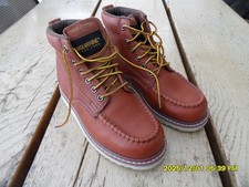 Wolverine Boots, Schuhe