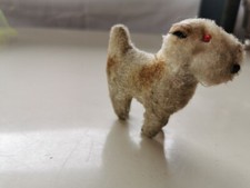 altes Plüschtier  8cm breit  Hund Terrier