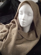 Schal, SEEBERGER, Farbe: sand, Strickschal mit Perlen,  ungetragen, NEU, 185 cm