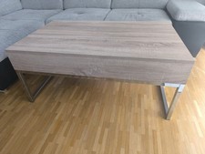 Höffner Wohnzimmertisch in Holzoptik mit Schublade - sehr guter Zustand