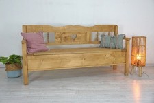 schöne Truhenbank im