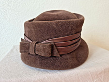 Vintage dunkelbrauner Samt