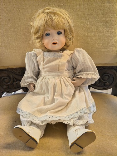 Porzellan puppe mit - mit,