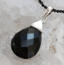 Onyx Heilstein Anhänger facettiert 925 Sterlingsilber Handarbeit Rarität A1521