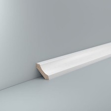 Hohlkehlleiste Holz Kiefer 30 x 30 mm Lackiert weiß 2,5 Meter Deckenleiste