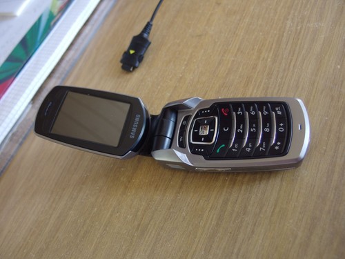 Samsung klapphandy 900 rar - p,