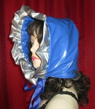 Lackhaube Lackmütze Bindebänder Rüschen Adultbaby Zofenhaube Vinylbonnet Shiny