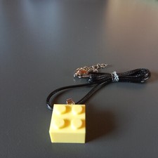 Halskette mit Anhänger