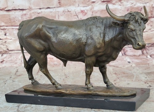 Bronzestatue bronze kuh - bronzestatue,