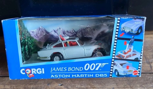 Corgi classic 94060 james - corgi, bond