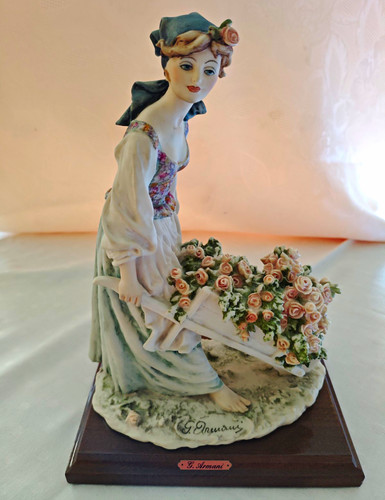 Armani porzellanfigur frau - g.,