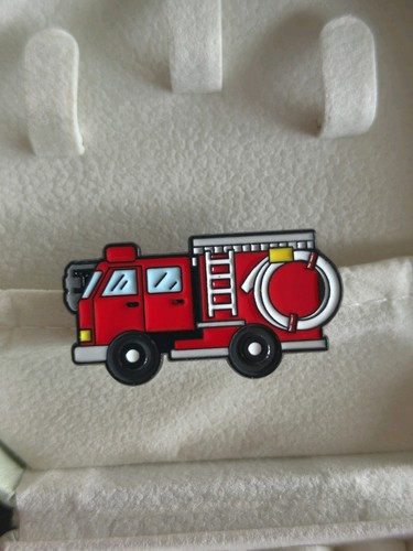Feuerwehrauto pin anstecker - feuerwehrauto,