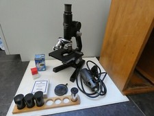 (4816) Altes Mikroskop W u. H. Seibert Wetzlar Nr. 40557 mit Zubehör