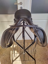 Fichtbauer Sattel, Dressursattel 17,5 '', C-Kammer / breit, U-förmiges Kopfeisen