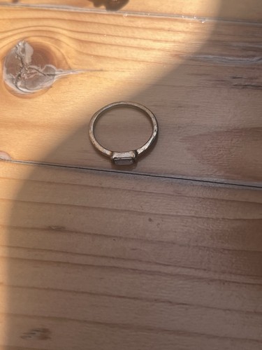 Goldener ring mit stein - ring,