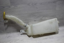 Wischwasserbehälter mit Pumpe