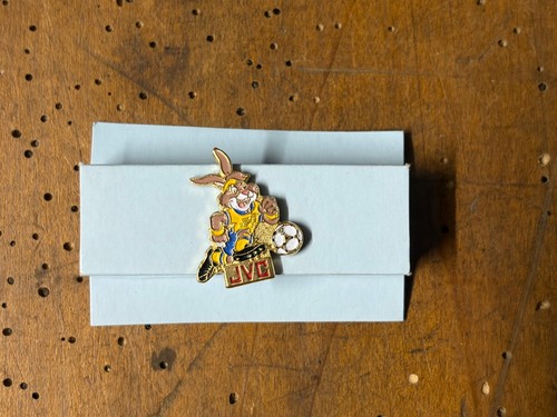 Pin maskottchen berni von - pin,