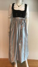Langes schwarzes Dirndl mit hellblauer Schürze von Gamsbock, Gr. 36