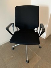 bürodrehstuhl mit armlehne