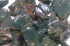 Heliotrop / Jaspis    Rohsteine Abschnitte ca 1  kg  Nr  9360